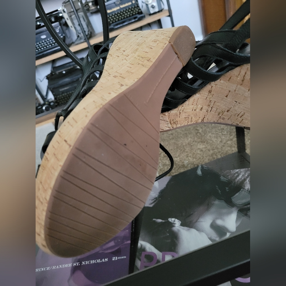 Wedges - Picture 6 of 8